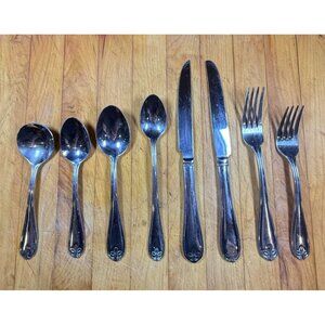 Reed & Barton Ribbon Crest Stainless Steel Flatware Set of 8